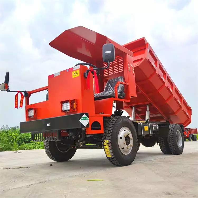 山東力牛重工10噸礦用運(yùn)輸車(chē)四不像自卸車(chē)無(wú)軌膠輪車(chē)
