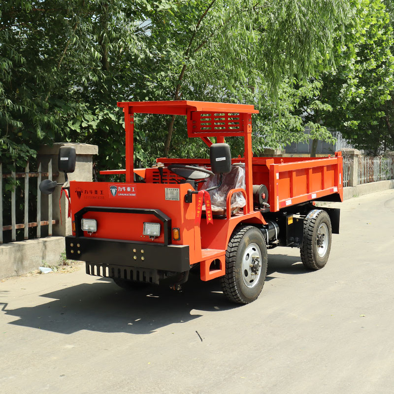 山東力牛重工4噸井下運(yùn)輸車(chē)運(yùn)渣車(chē)