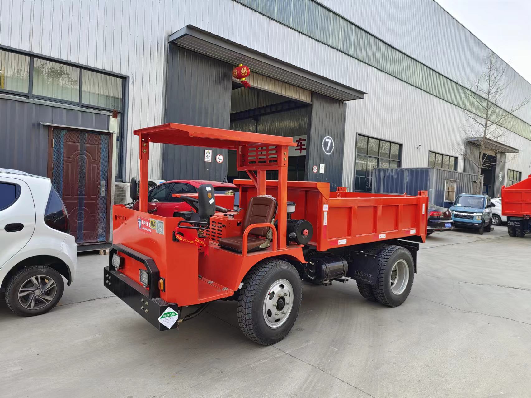 山東力牛重工6噸礦用運(yùn)輸車(chē)礦用自卸車(chē)